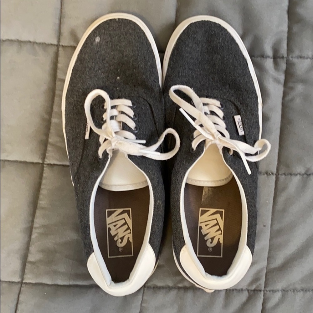 Grey & white VANS W10, M8.5